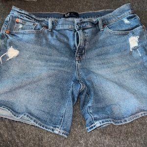 Gap 5” Denim Short size 14 (32)